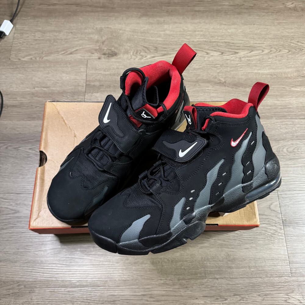 Nike Air DT Max '96 Falcons